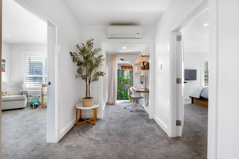 Photo of property in 210 Wairakei Road, Bryndwr, Christchurch, 8053