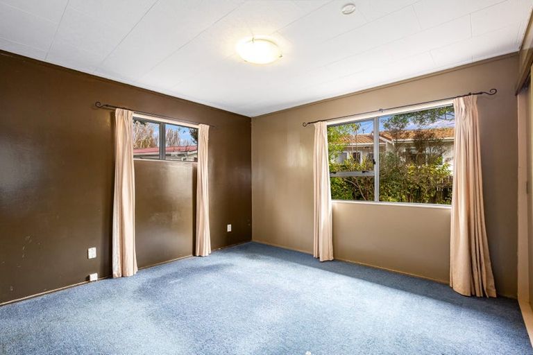 Photo of property in 108 Omapere Street, Whitby, Porirua, 5024
