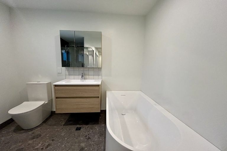 Photo of property in 2/21 Courtenay Street, St Albans, Christchurch, 8014