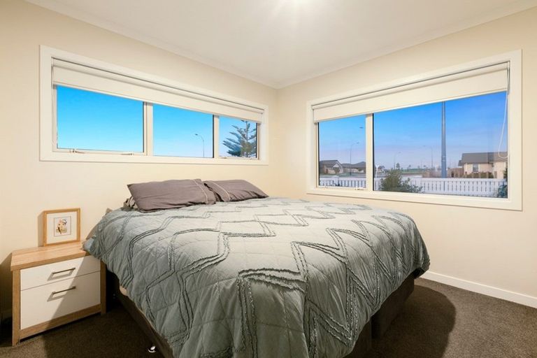 Photo of property in 2 Livingstone Drive, Papamoa Beach, Papamoa, 3118