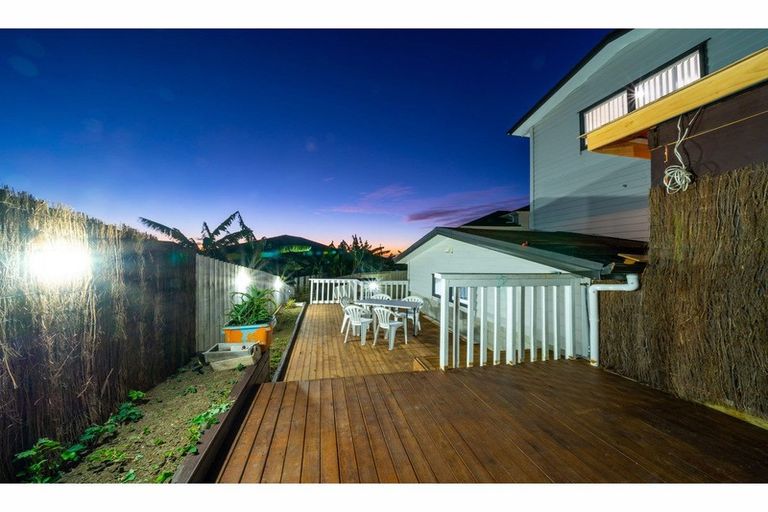 Photo of property in 14 Kereru Rise, Papakura, 2110