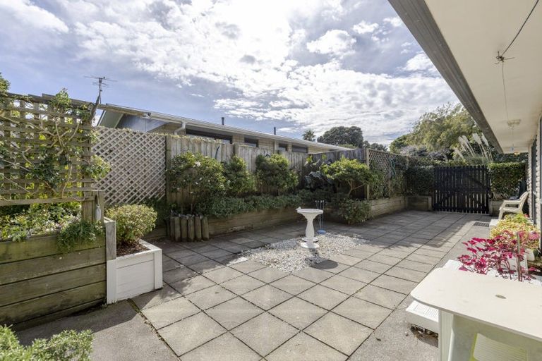 Photo of property in 30a Moulton Street, Moturoa, New Plymouth, 4310
