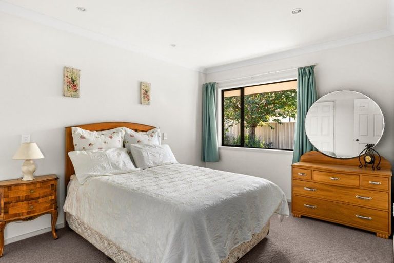Photo of property in 207 Frimley Oaks, Frimley, Hastings, 4120