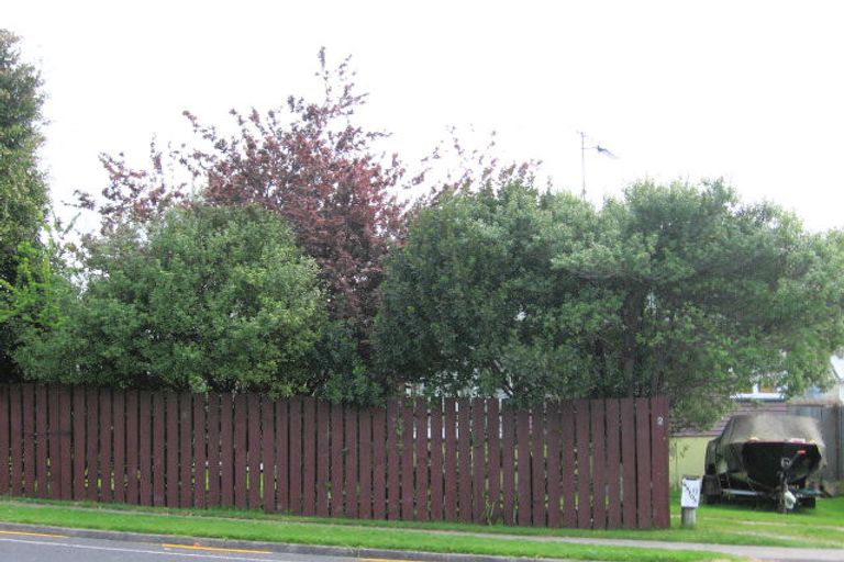 Photo of property in 2 Windsor Road, Bellevue, Tauranga, 3110