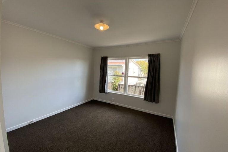 Photo of property in 30 Clayton Road, Manurewa, Auckland, 2102