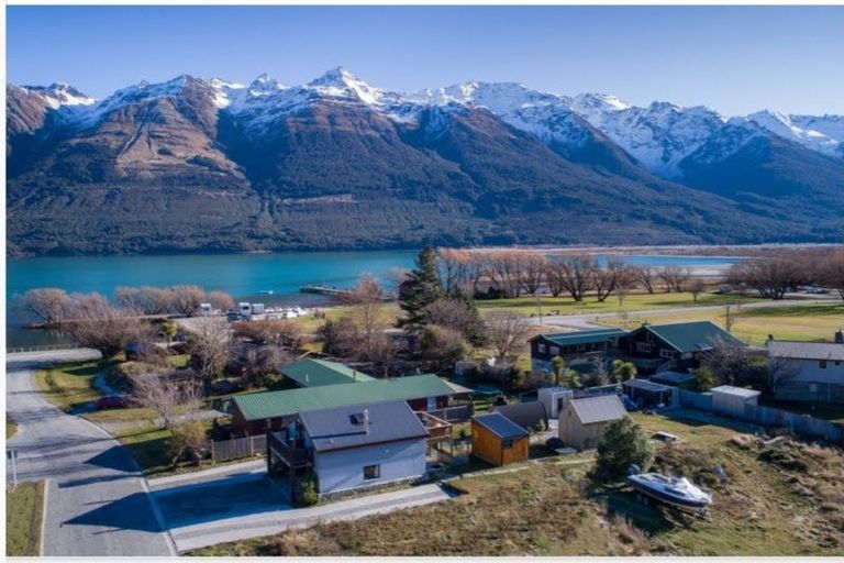 Photo of property in 13 Forbes Place, Glenorchy, 9372