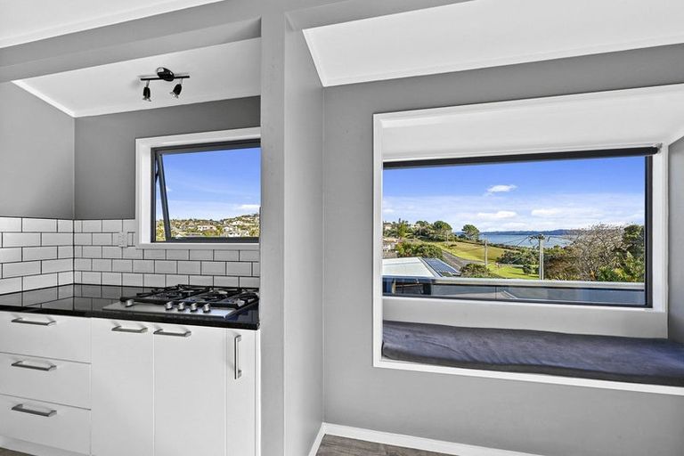 Photo of property in 1291 Whangaparaoa Road, Army Bay, Whangaparaoa, 0930