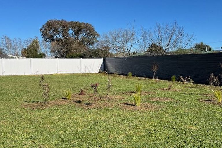 Photo of property in 409a High Street South, Carterton, 5713