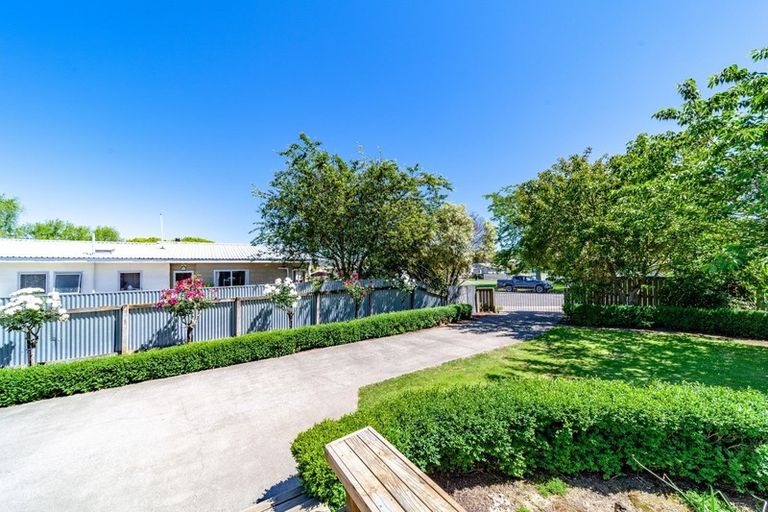 Photo of property in 15 Porritt Place, Waipukurau, 4200