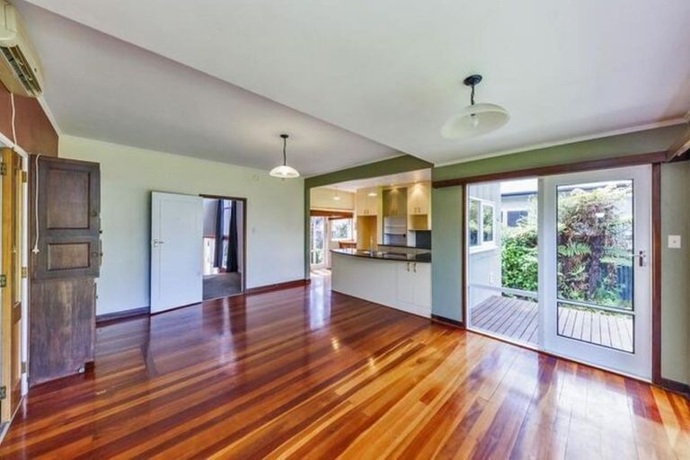 Photo of property in 19 Sheffield Street, Awapuni, Palmerston North, 4412