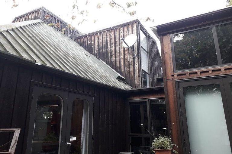 Photo of property in 210 Riverlaw Terrace, Saint Martins, Christchurch, 8022