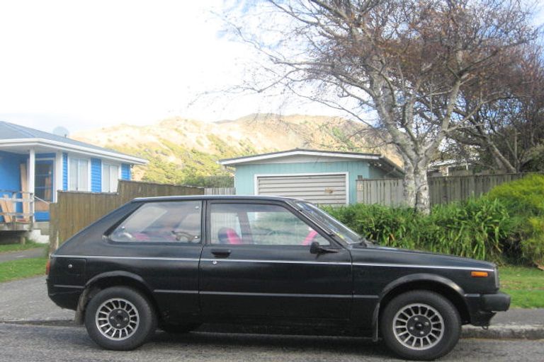 Photo of property in 22 Te Miti Street, Paekakariki, 5034
