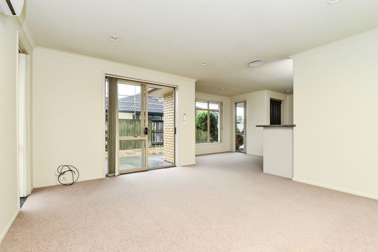 Photo of property in 5 Kingroyal Lane, Hamilton East, Hamilton, 3216