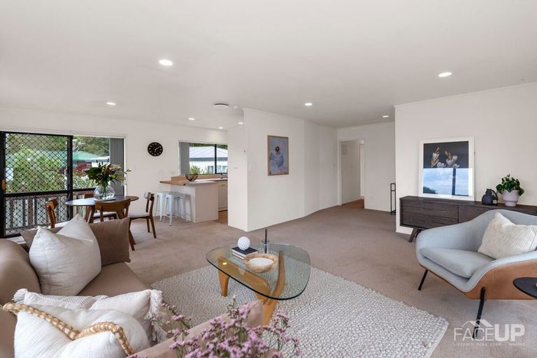 Photo of property in 14 Milan Drive, Glen Eden, Auckland, 0602