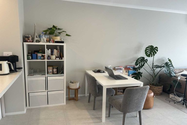 Photo of property in 25 Waenganui Road, Hobsonville, Auckland, 0616