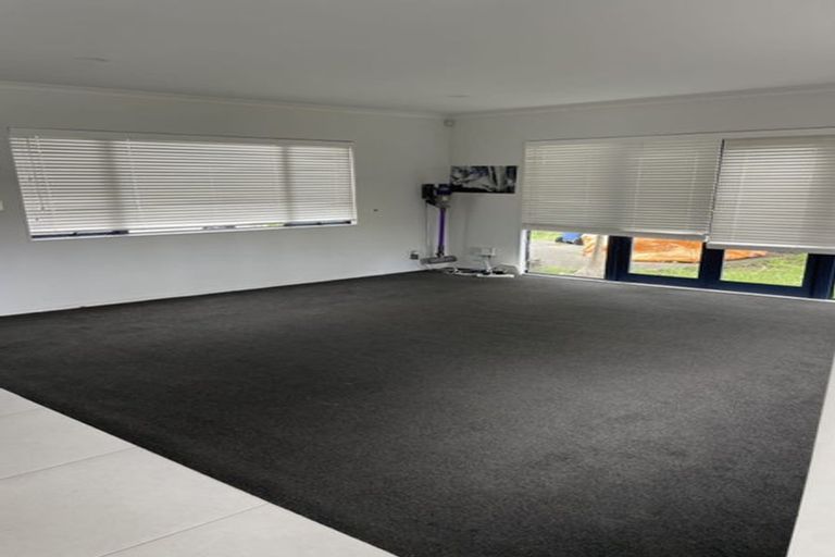 Photo of property in 445 Old Te Atatu Road, Te Atatu Peninsula, Auckland, 0610