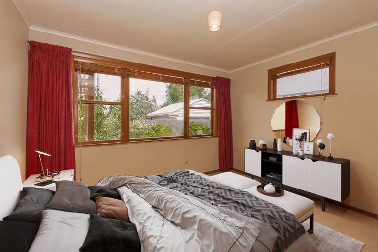 Photo of property in 52 Holdsworth Avenue, Milson, Palmerston North, 4414