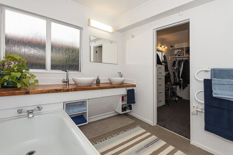 Photo of property in 17 Parkland Crescent, Te Kamo, Whangarei, 0112