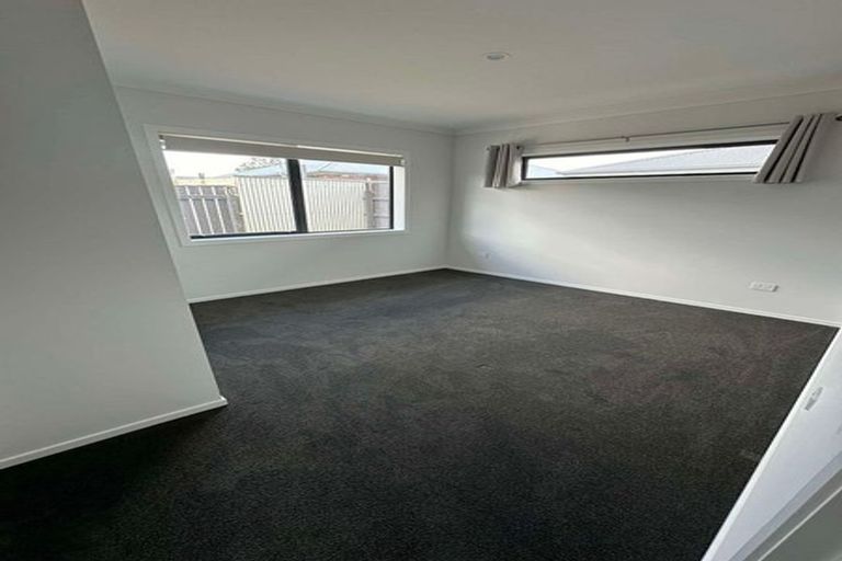 Photo of property in 128b Weraroa Road, Levin, 5510