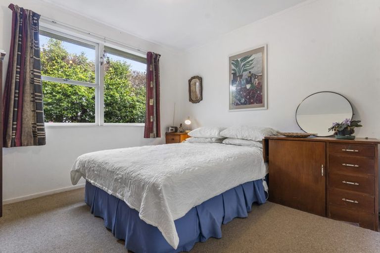 Photo of property in 1/14 Eyre Street, Henderson, Auckland, 0612