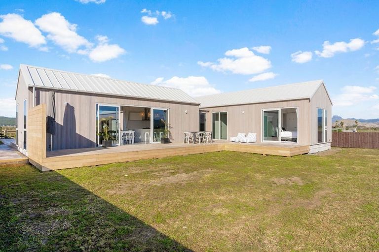 Photo of property in 218 Hamiora Street, Matarangi, 3592