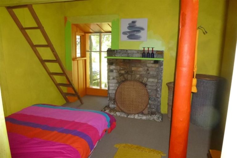Photo of property in 80 Main Road, Blackball, 7804