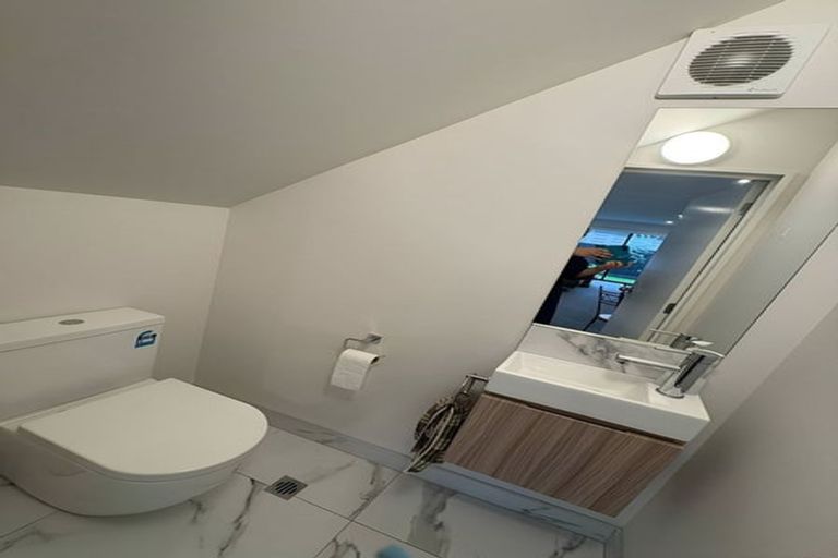 Photo of property in 2/45 Amyes Road, Hornby, Christchurch, 8042