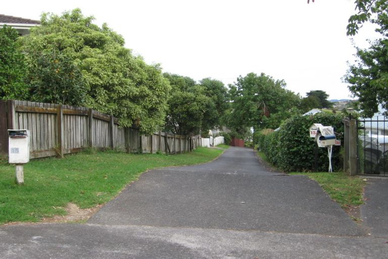 Photo of property in 11 Woodhouse Place, West Harbour, Auckland, 0618