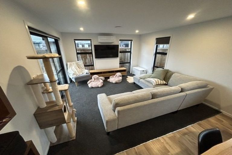 Photo of property in 21 Inaka Place, Poike, Tauranga, 3112