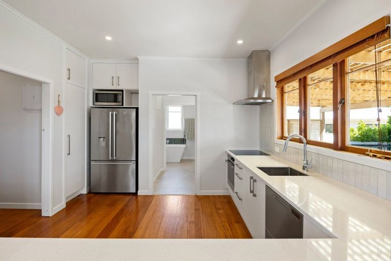 Photo of property in 18 Olwyn Terrace, Dinsdale, Hamilton, 3204