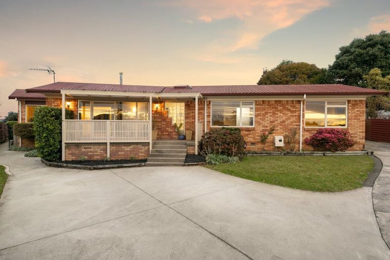 Photo of property in 8 Magenta Place, Dinsdale, Hamilton, 3204