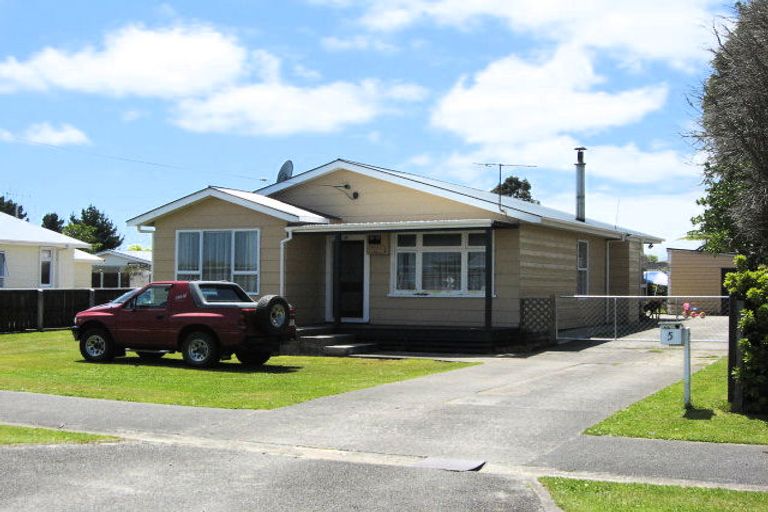 Photo of property in 5 Peel Street, Westport, 7825