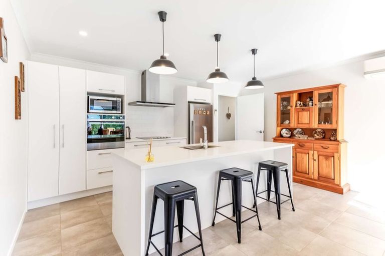 Photo of property in 17 Alf Simpson Drive, Whitianga, 3510