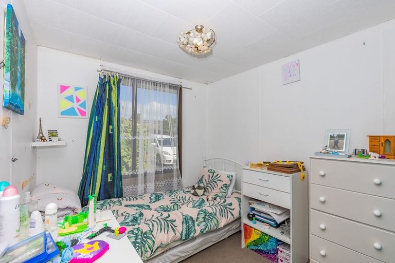 Photo of property in 2/63 Hindmarsh Street, Henderson, Auckland, 0612