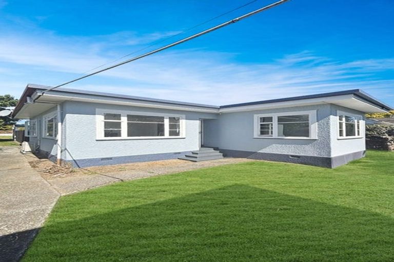 Photo of property in 340 High Street, Dannevirke, 4930
