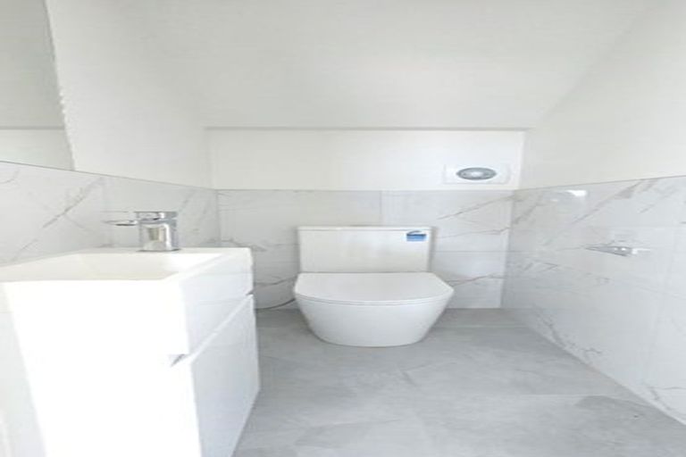 Photo of property in 8a Nield Road, Manurewa, Auckland, 2102