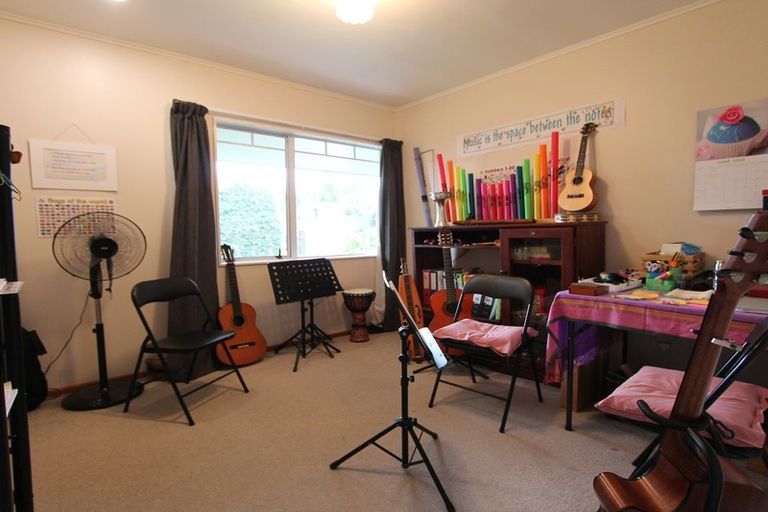 Photo of property in 387 Frankley Road, Ferndale, New Plymouth, 4310