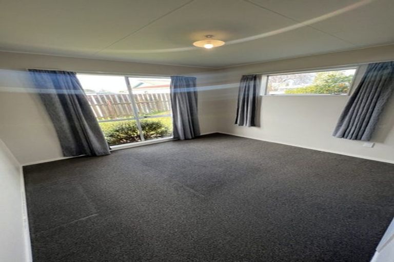 Photo of property in 13 Balmoral Street, Levin, 5510