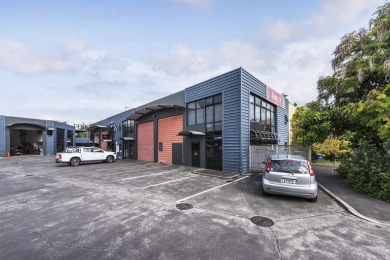 Photo of property in 3 Miro Place, Waiuku, 2123