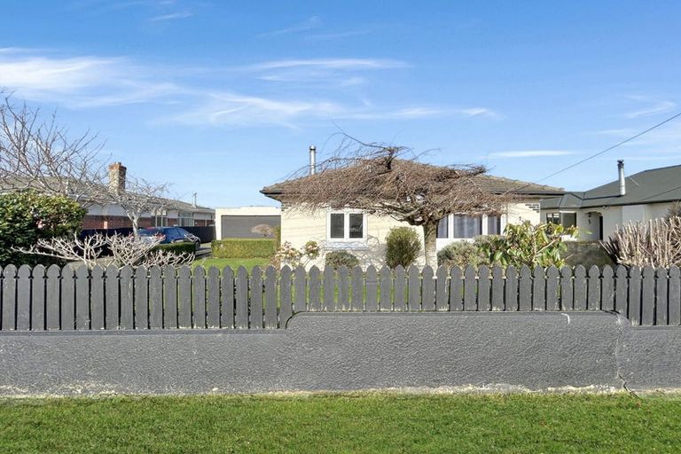 Photo of property in 17 Renfrew Street, Waikiwi, Invercargill, 9810