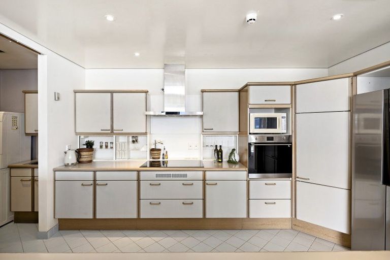 Photo of property in Trieste, 346u2 Oriental Parade, Oriental Bay, Wellington, 6011