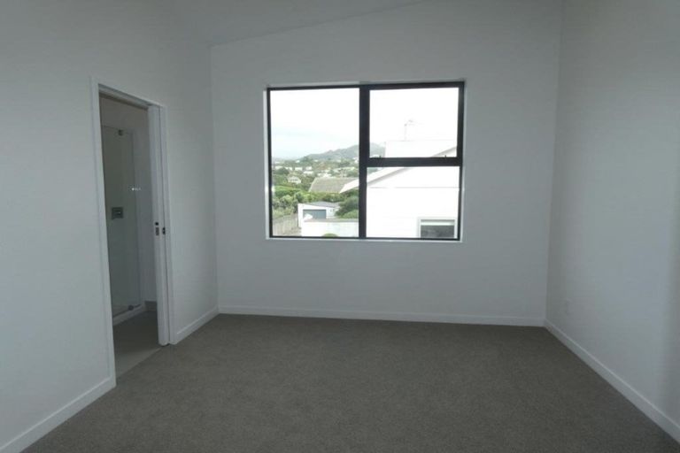 Photo of property in 11/20u Trent Street, Island Bay, Wellington, 6023
