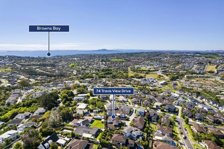 Photo of property in 74 Travis View Drive, Fairview Heights, Auckland, 0632