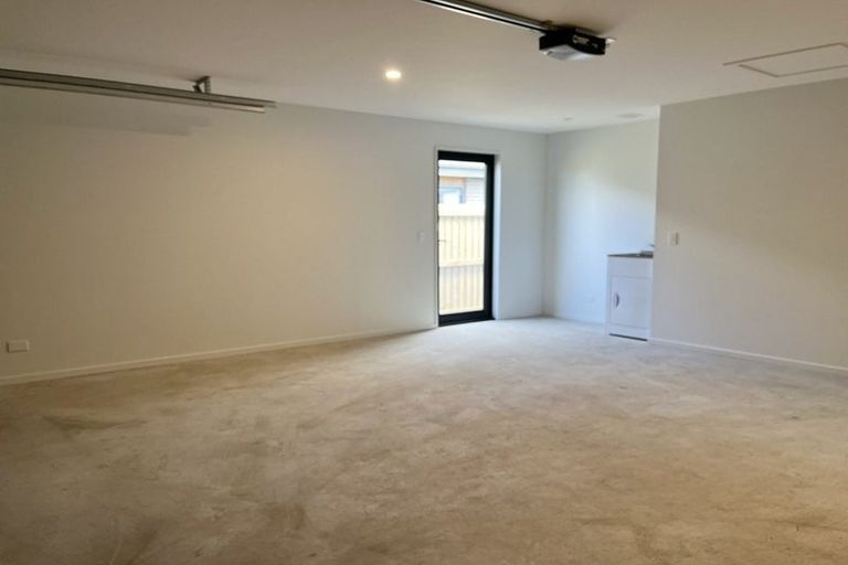 Photo of property in 37 Rita Angus Road, Belfast, 8051