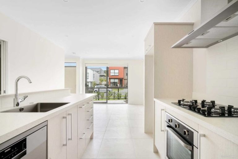 Photo of property in 53 Matairangi Avenue, Totara Heights, Auckland, 2105