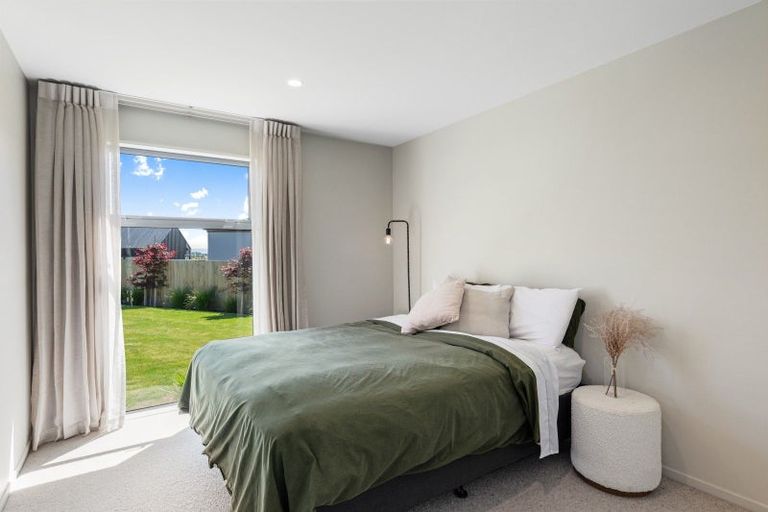 Photo of property in 13 Barnfields Close, Halswell, Christchurch, 8025