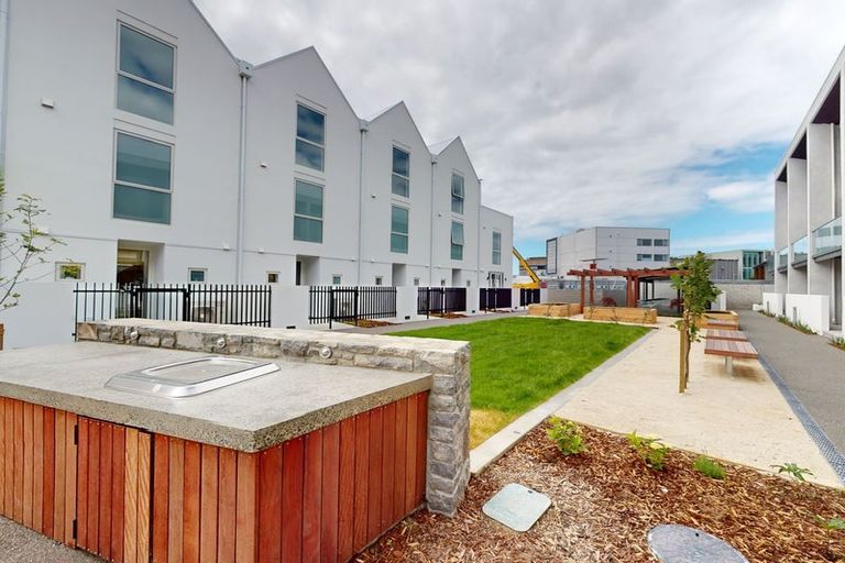 Photo of property in 8/33 Kilmore Street, Christchurch Central, Christchurch, 8013