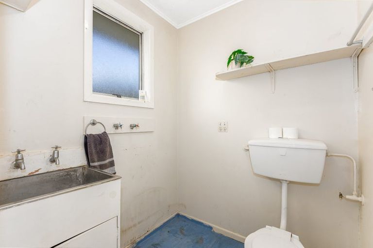 Photo of property in 95a Main Road, Wainuiomata, Lower Hutt, 5014