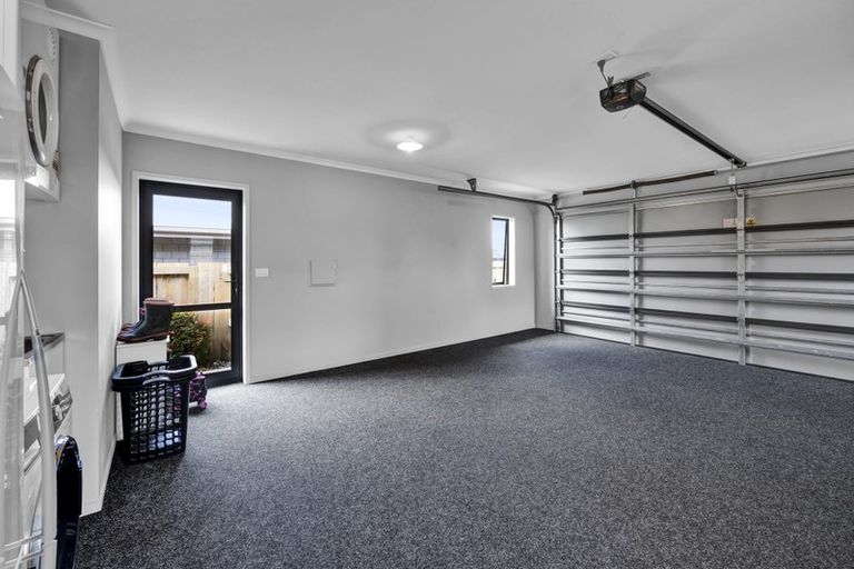 Photo of property in 6 Montague Grove, Stratford, 4332