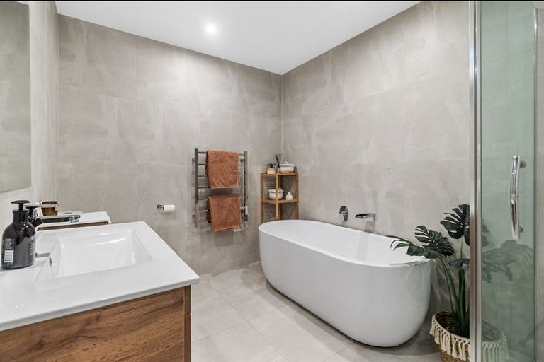 Photo of property in 8 Killick Place, Long Bay, Auckland, 0630